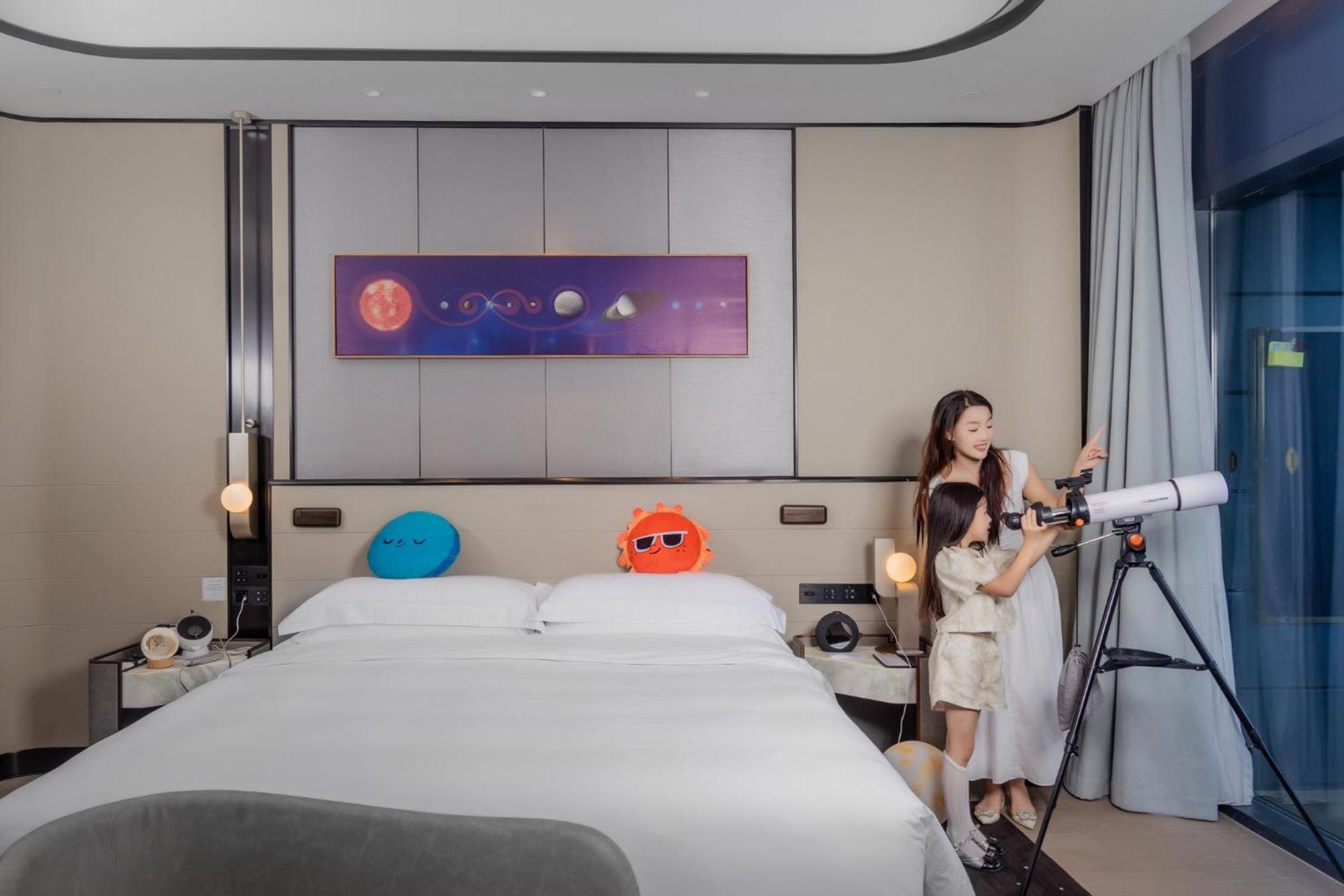 Intercontinental Shanghai Harbour City By Ihg Nanhui Exteriör bild