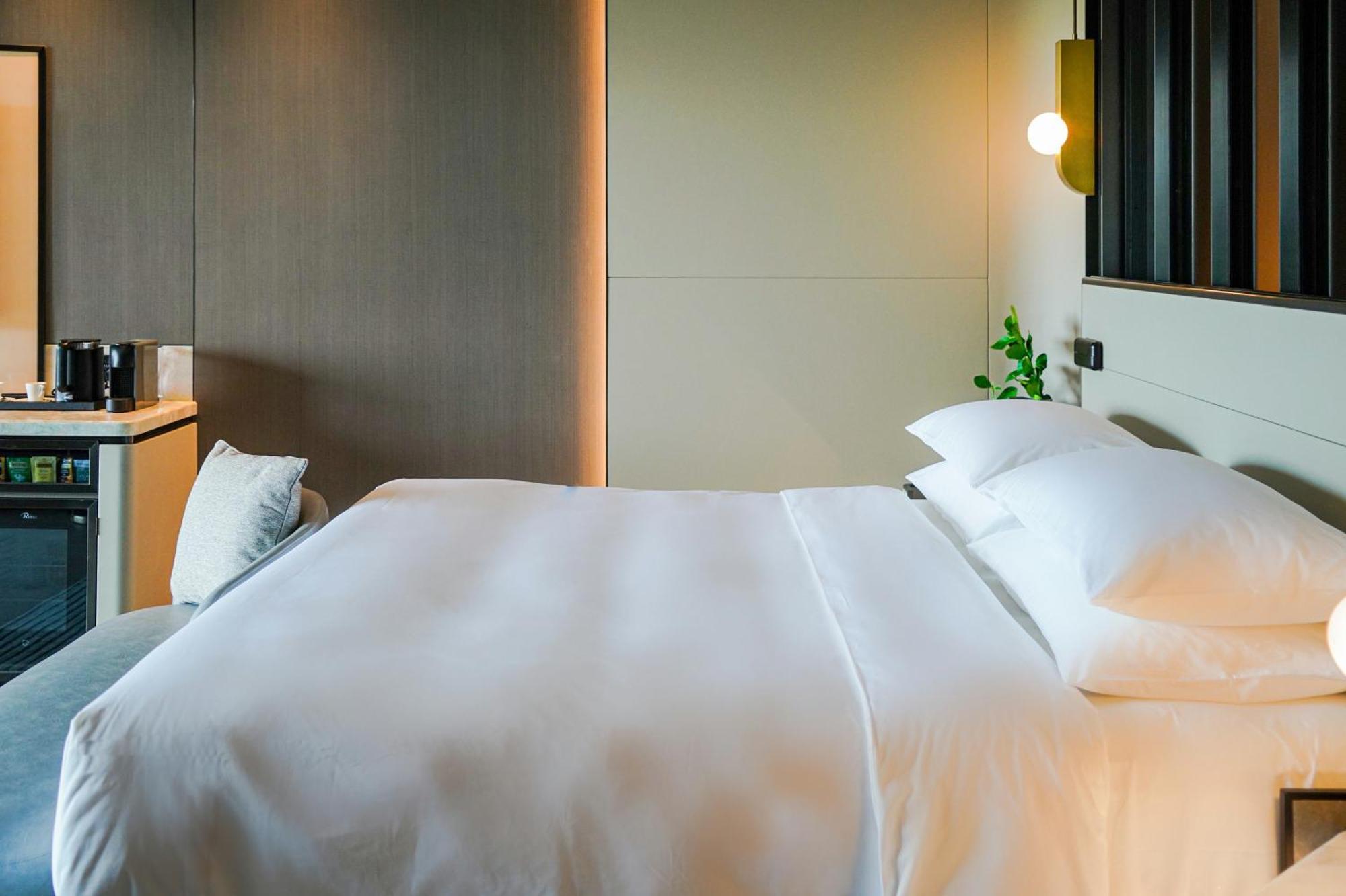 Intercontinental Shanghai Harbour City By Ihg Nanhui Exteriör bild