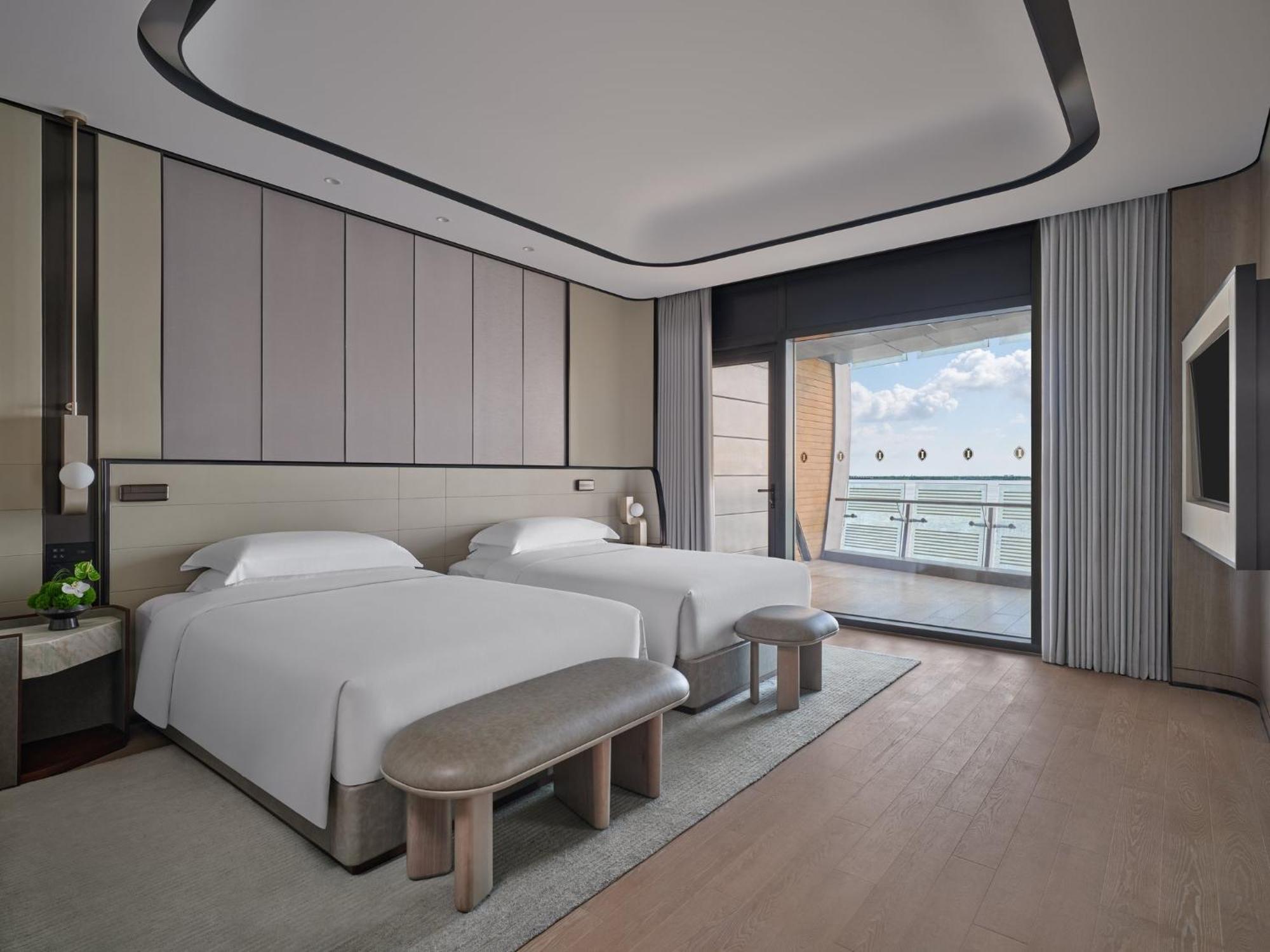 Intercontinental Shanghai Harbour City By Ihg Nanhui Exteriör bild